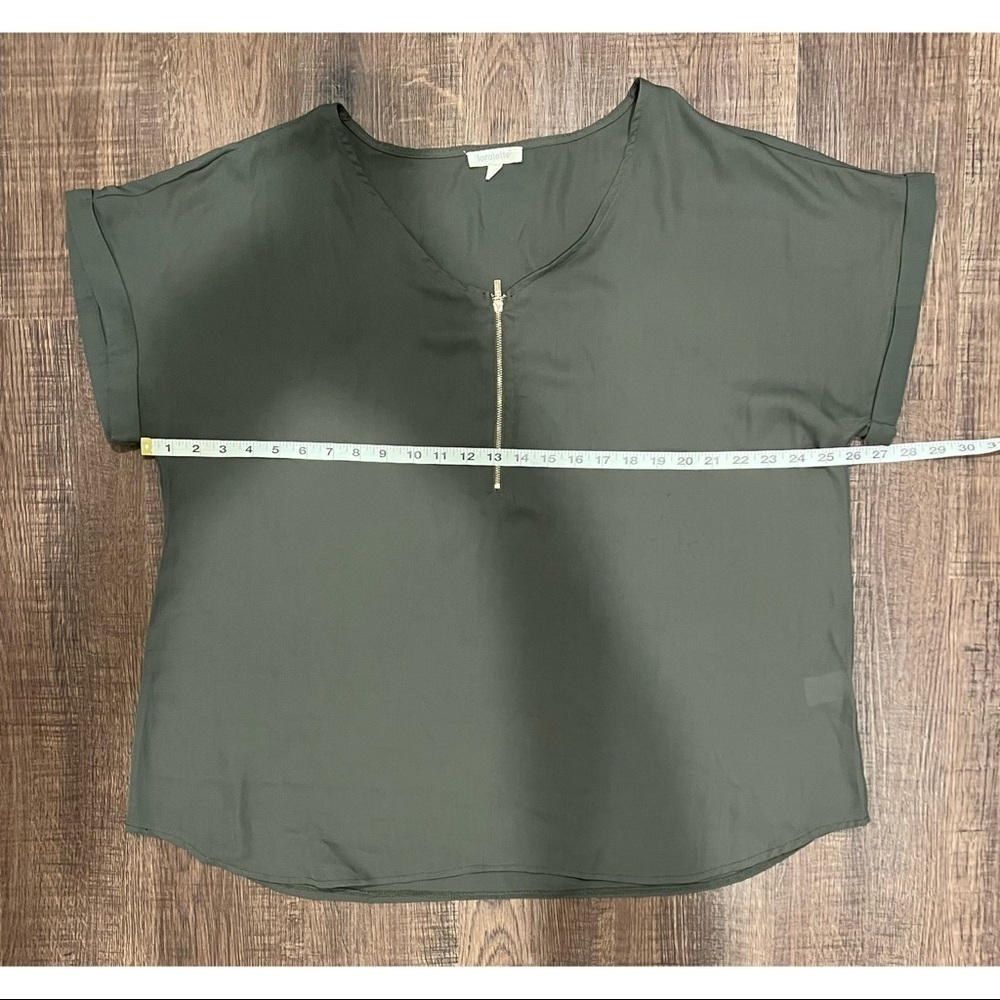 Plus Size Top​​​​​​​​​​ - Picture 3 of 5